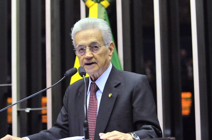 Eliseu Resende discursando no Senado em maio de 2009 - Foto: Geraldo Magela/Agência Senado