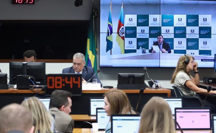 Especialistas apontam plataformas como Telegram e Discord como mais propícios ao terrorismo on-line - (Foto: Mario Agra/Câmara dos Deputados)