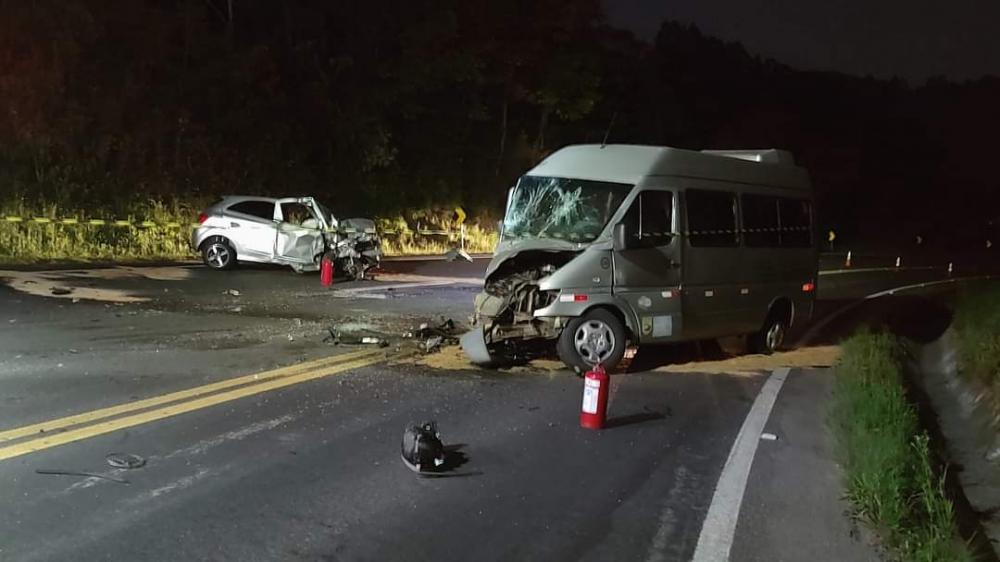 Grave acidente de trânsito deixa uma vítima fatal e dois feridos em Carlos Barbosa