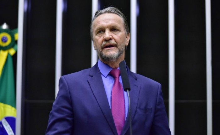 Deputado Pedro Uczai concorda com ajustes na lei que regulamentou estas instituições - (Foto: Zeca Ribeiro / Câmara dos Deputados)