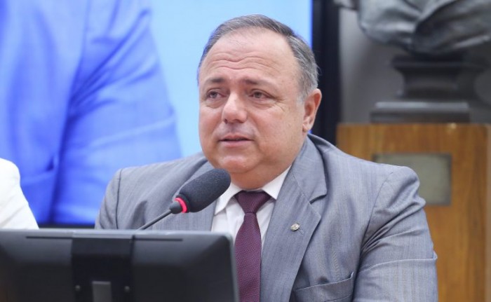 General Pazuello: medida busca combater o tráfico de pessoas - (Foto: Vinicius Loures / Câmara dos Deputados)
