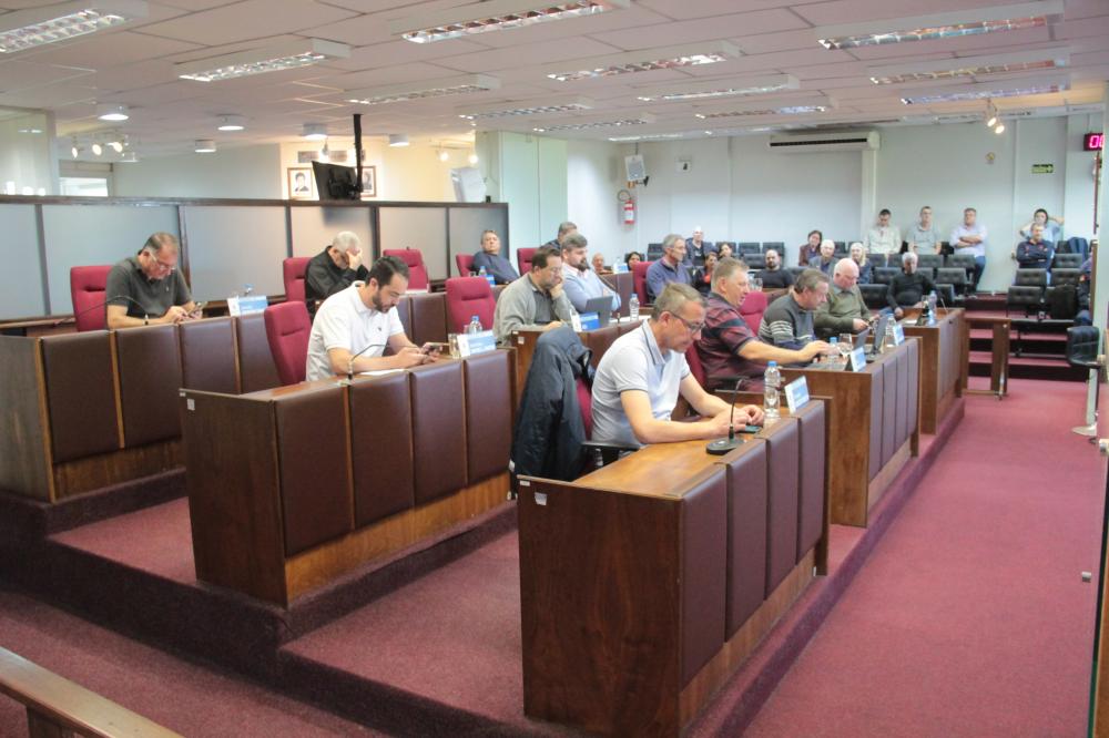 Vereadores votam três homenagens na sessão desta segunda (09)