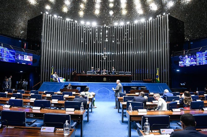 Projeto aprovado no Plenário cria plano para retomada de obras de educação básica e profissionalizante e de atendimento em saúde - Foto: Jefferson Rudy/Agência Senado