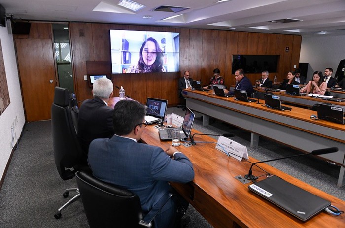 Audiência na Comissão Temporária Interna sobre Inteligência Artificial no Brasil contou com a participação por video conferência e presencial de convidados - Foto: Jefferson Rudy/Agência Senado