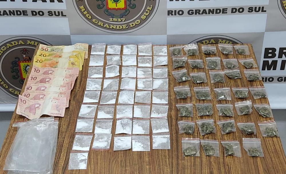 Homem é preso com porções de cocaína e maconha em Farroupilha