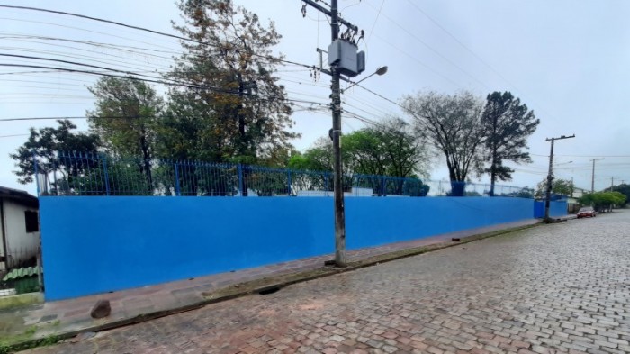 Muro dos fundos na José Mânica, em Santa Cruz do Sul, foi reconstruído -Foto: Leandro André Jacobsen/SOP