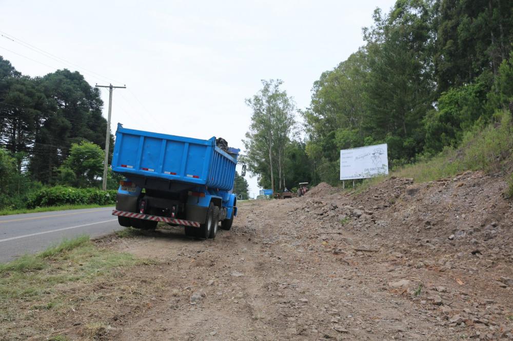 Construção da pista de caminhada de Caravaggio segue em andamento