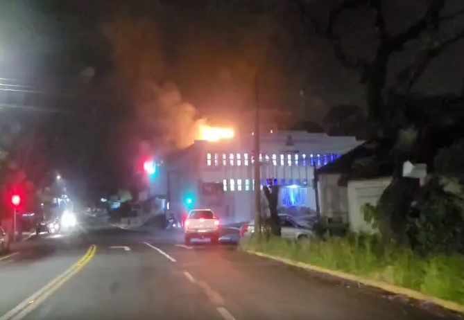 Bombeiros controlam princípio de incêndio durante festa de casamento em Farroupilha