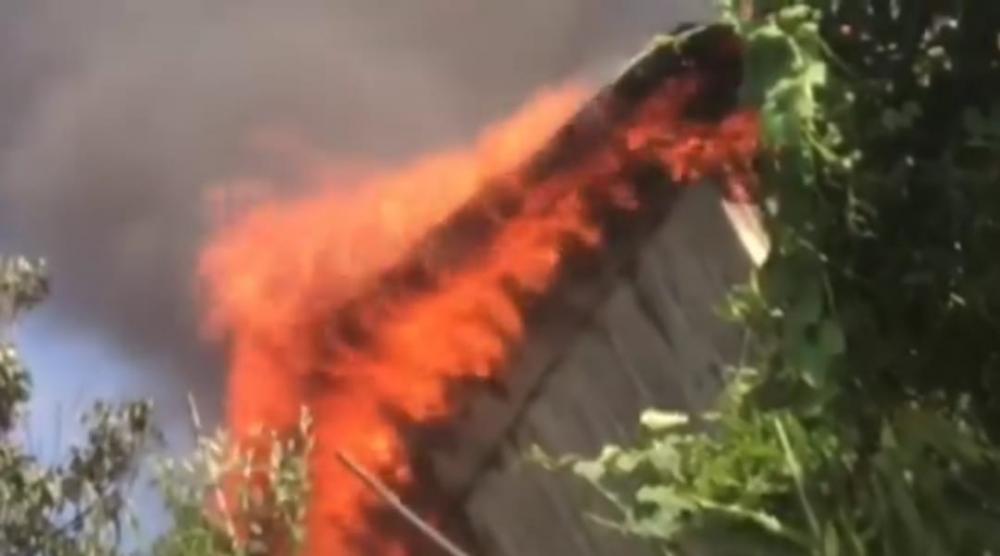 Incêndio destrói duas casas em Bento Gonçalves