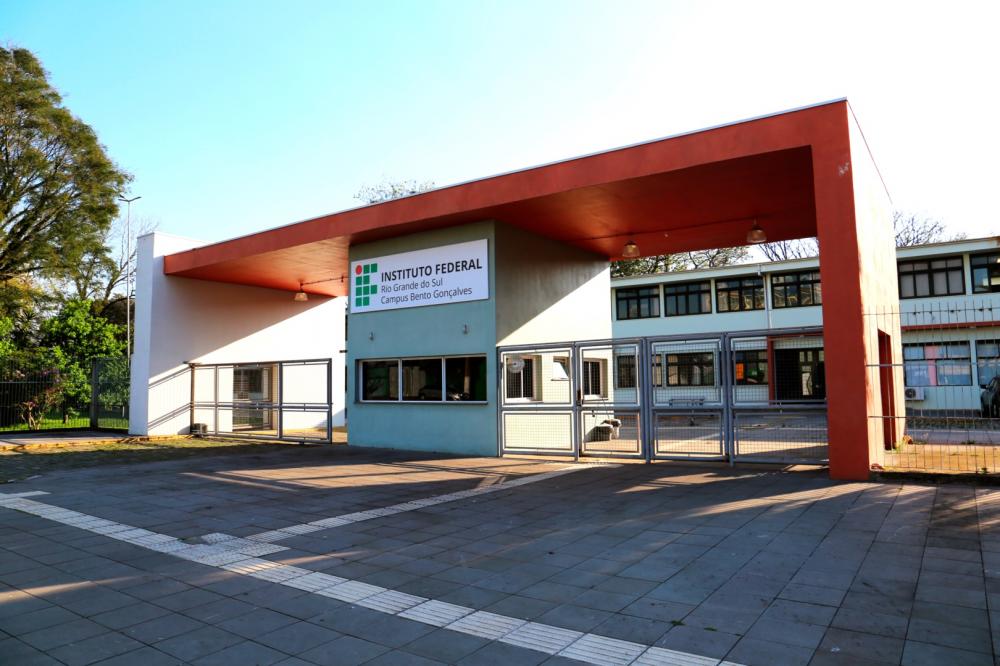 Professora do IFRS denuncia racismo institucional durante evento em Bento Gonçalves