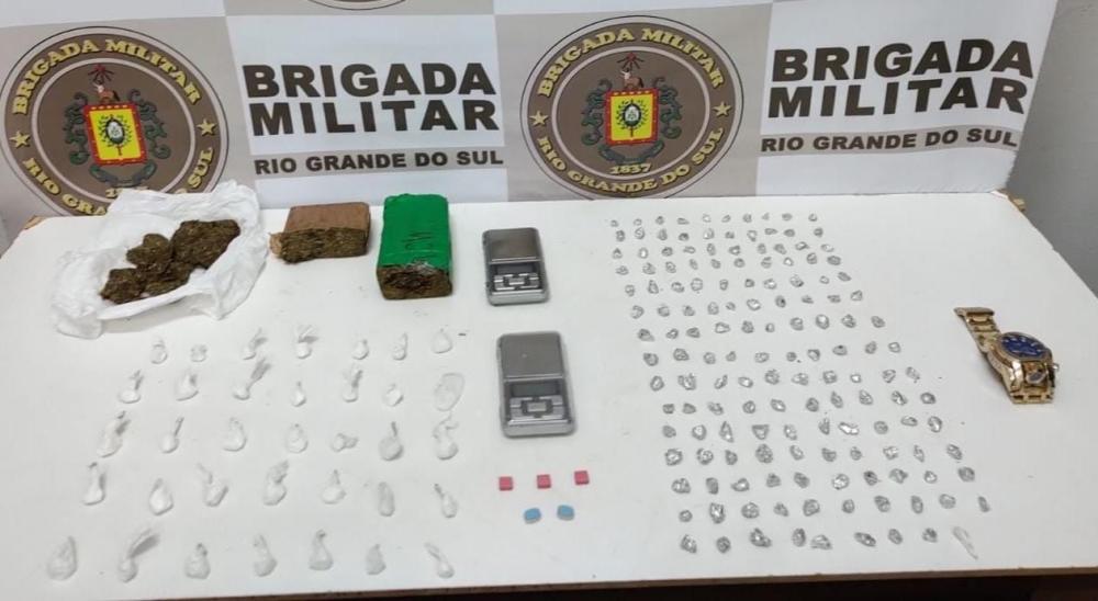 Jovem é preso com cocaína, crack, ecstasy e maconha em Farroupilha
