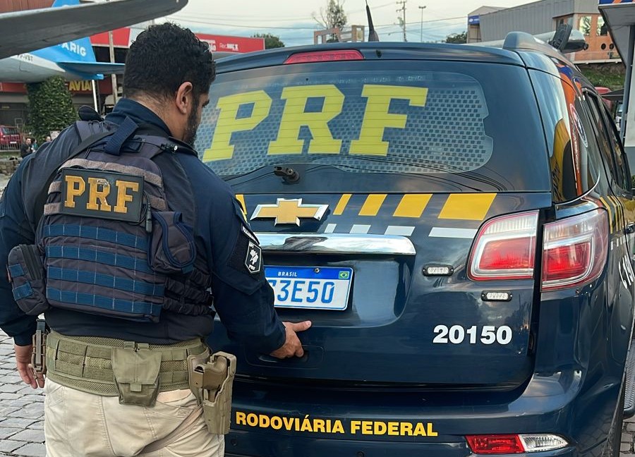 Integrante de facção criminosa é preso por agentes da PRF na BR 470