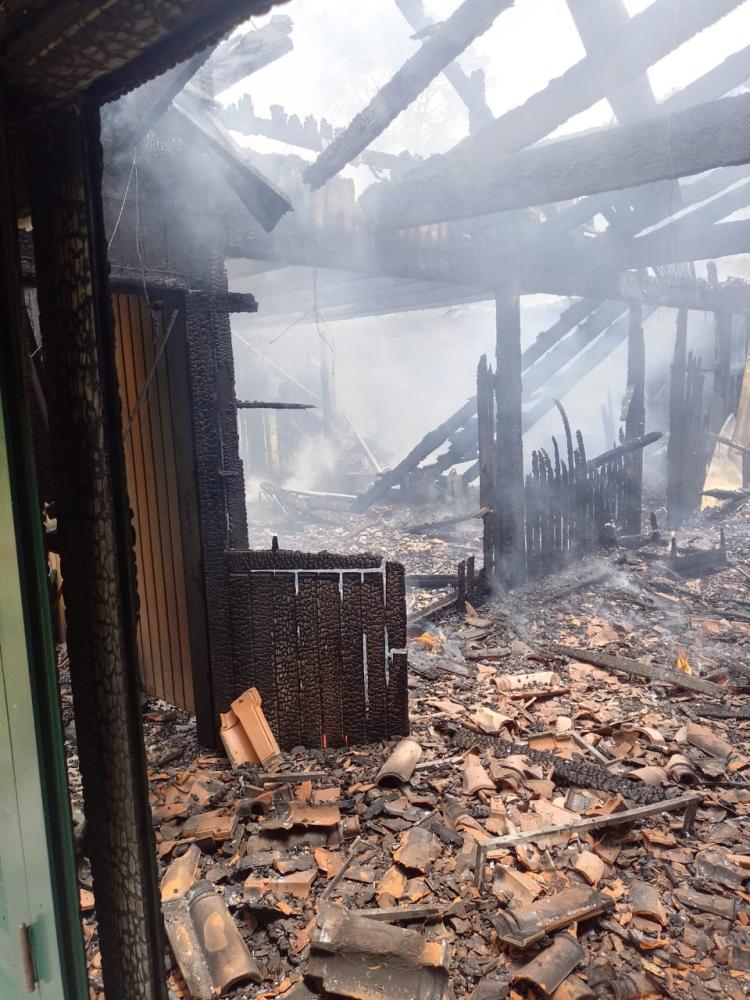 Incêndio atinge residência no Vale dos Vinhedos