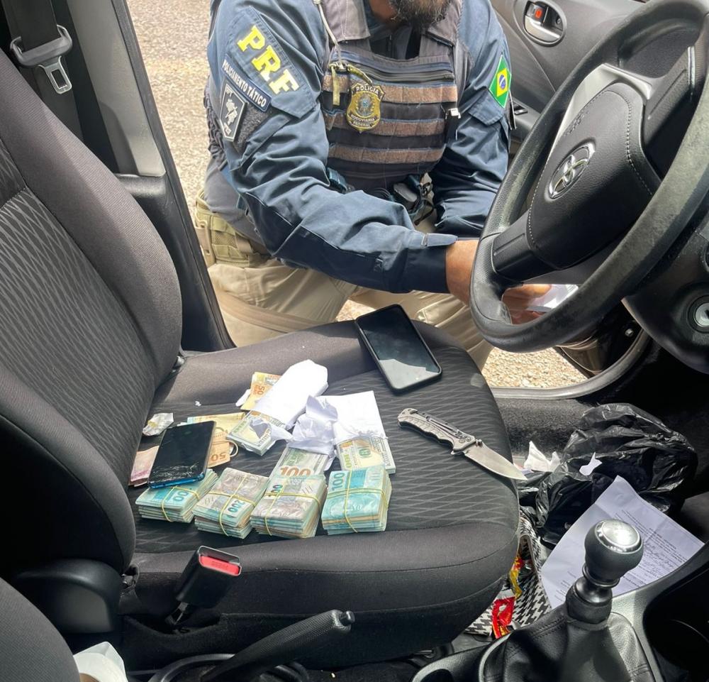 PRF prende homem suspeito por lavagem de dinheiro em Garibaldi