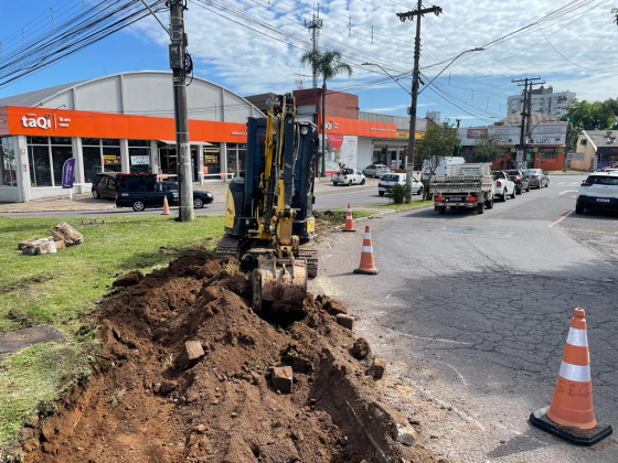 Obra na Avenida Osvaldo Aranha promete melhorar o trânsito em horários de pico