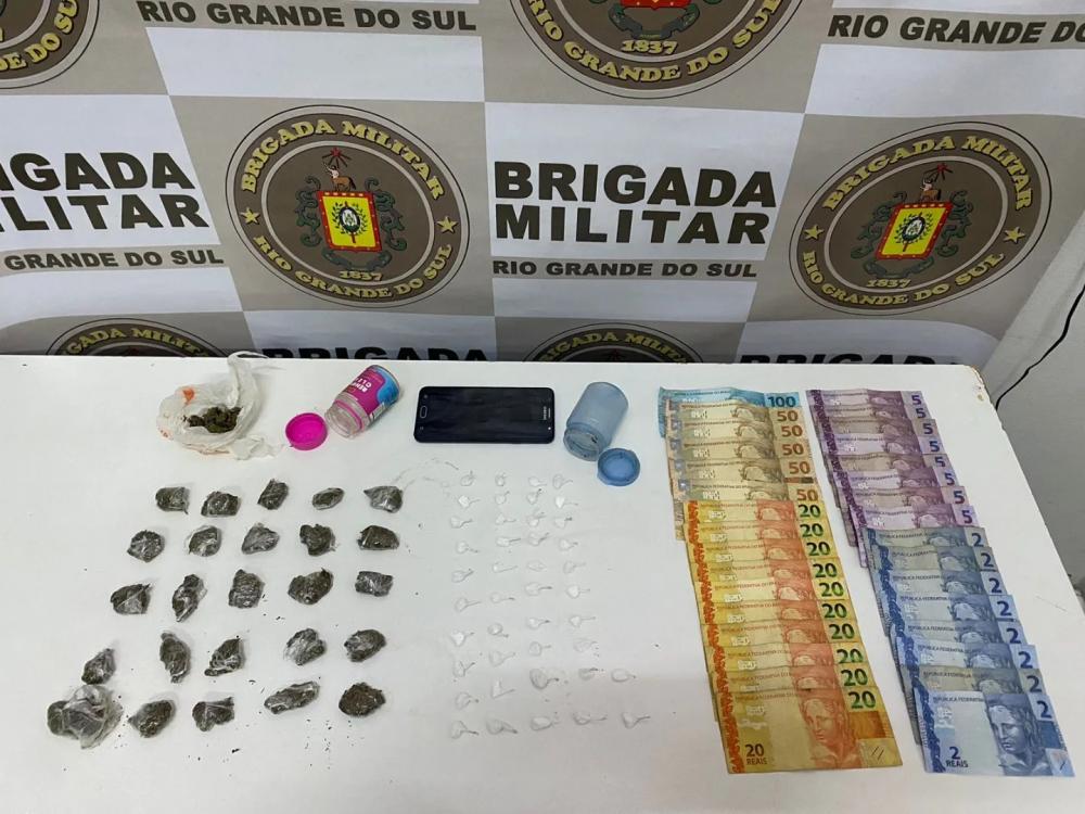 Homem é preso por tráfico de drogas no bairro Industrial, em Farroupilha