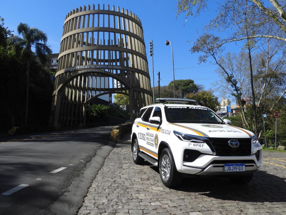 Homem é flagrado com veículo furtado em Bento Gonçalves