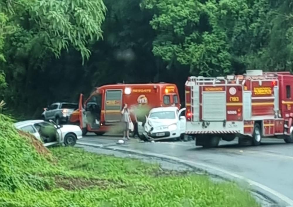 Acidente de trânsito deixa três feridos em Bento Gonçalves