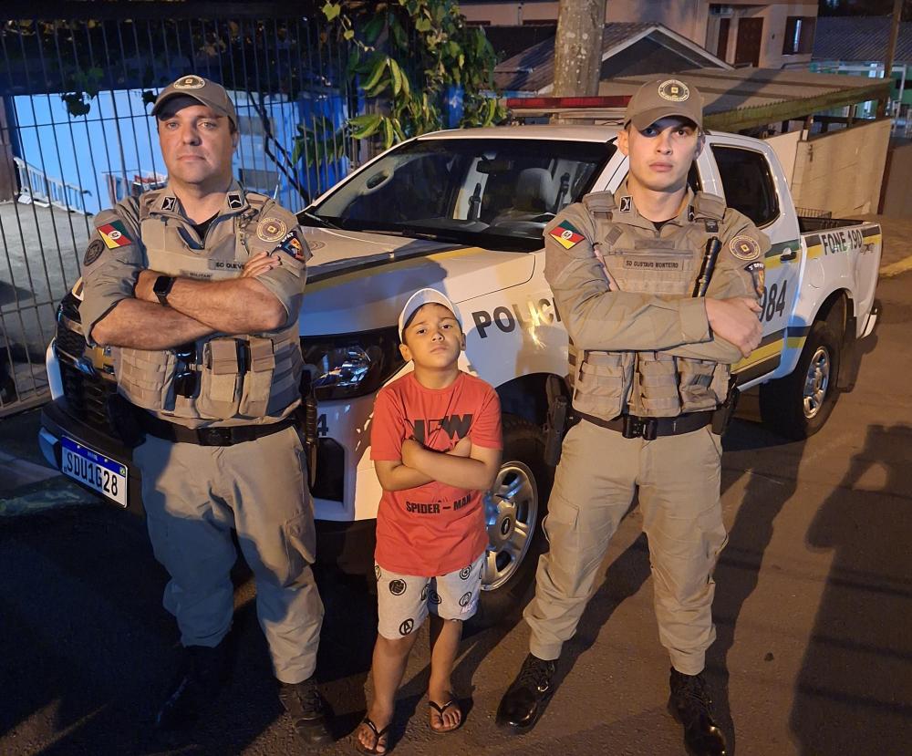 Brigada Militar celebra aniversário de menino em Bento Gonçalves