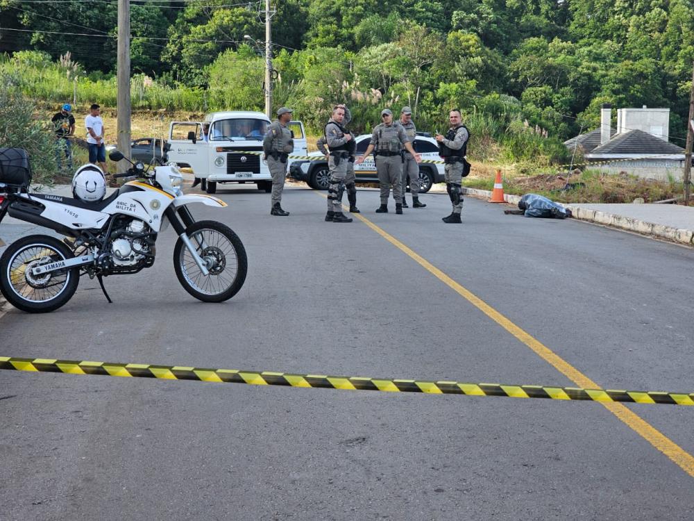 Homem é morto e outro é baleado no Loteamento Santa Fé, em Bento Gonçalves