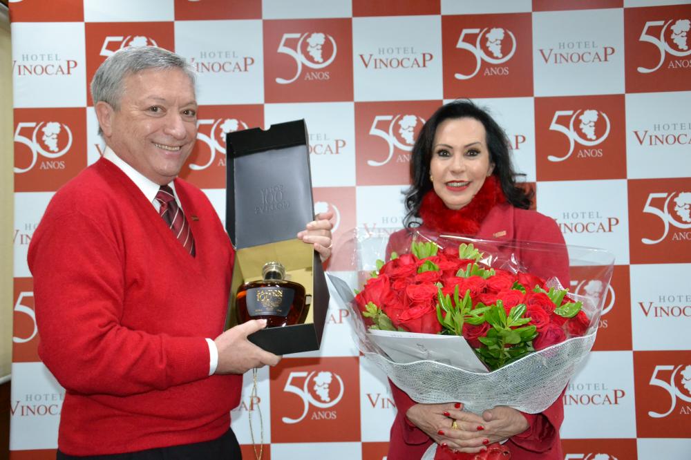 Irajá Valduga Vasseur comandava o Hotel Vinocap ao lado da esposa Carmem - Foto: Divulgação