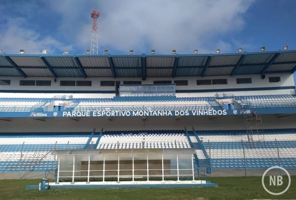 Mídia Alviazul (foto capa) e Kévin Sganzerla