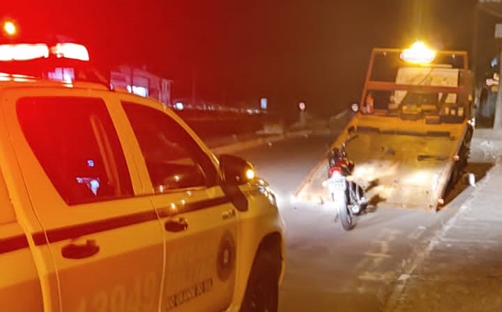 Motocicleta é apreendida com mais de R$ 110 mil em multas