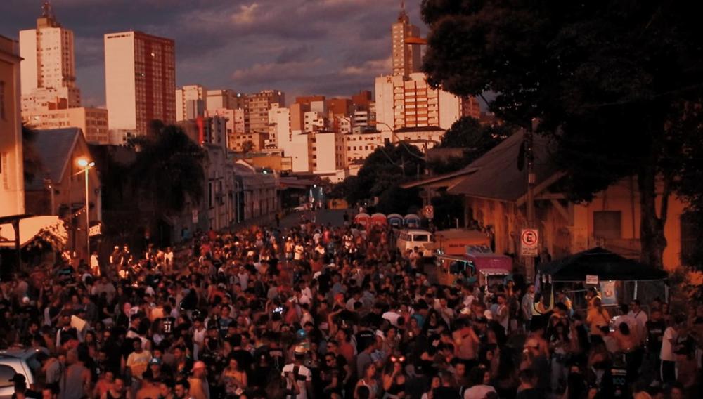 Folia começa a partir das 14h e é aberta ao público - Wellington Damin/Divulgação