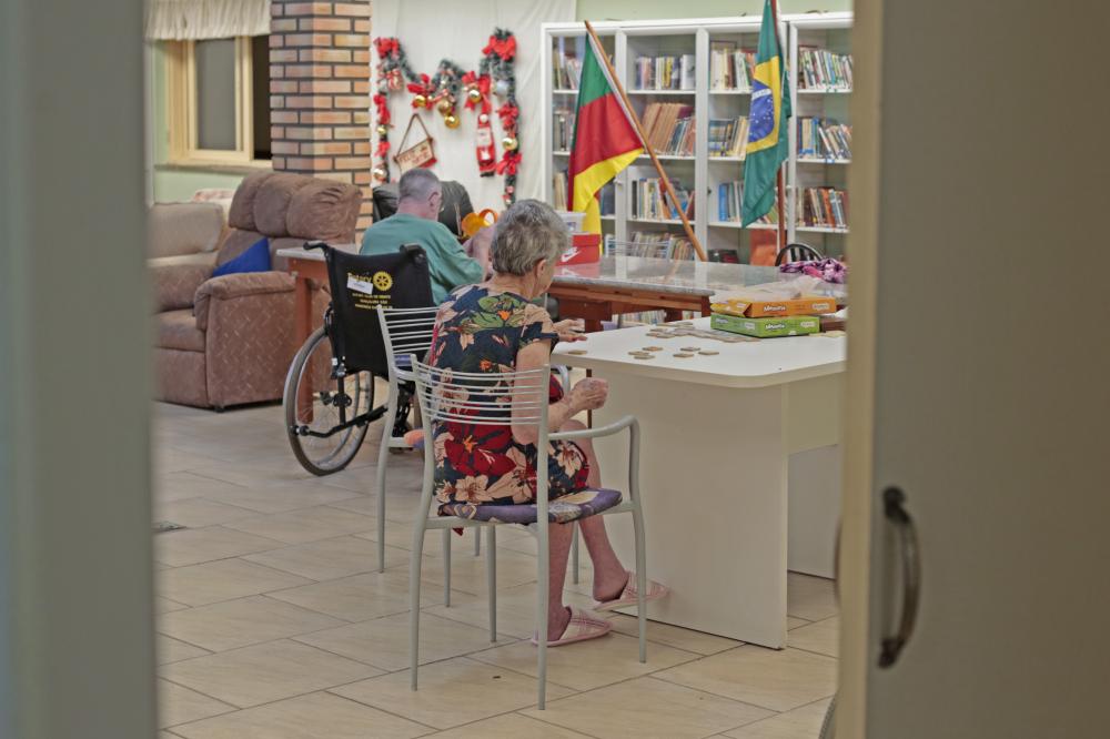 Desafio é diário de movimentar o corpo e a mente dos idosos - Fotos: Fabiano Mazzotti/Divulgação