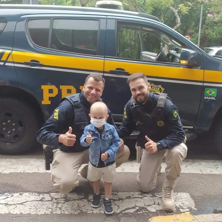 PRF escolta medicamento para menino de 02 anos usar em tratamento contra o câncer