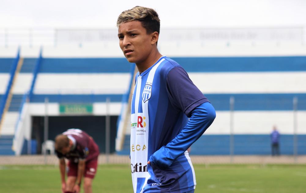 Kauã Garcia, de apenas 17 anos, foi um dos destaques da base do Esportivo na temporada passada / Foto: Kévin Sganzerla 