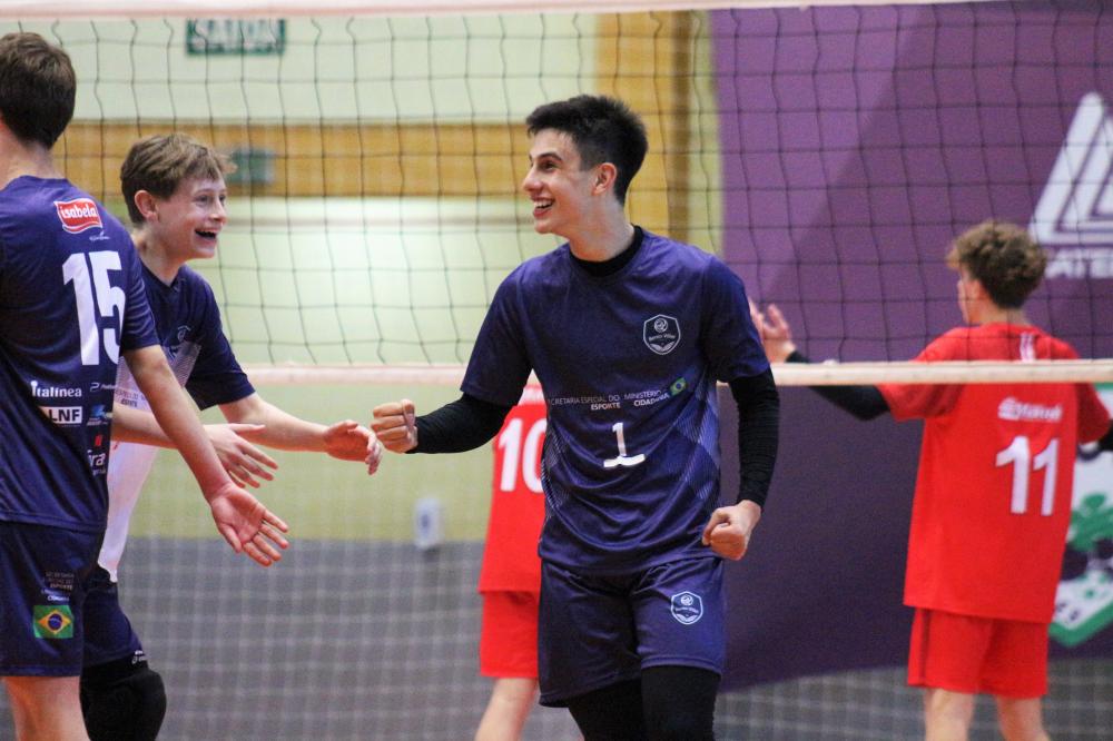 ONG Vivendo Esporte revela atletas para o voleibol de alto rendimento