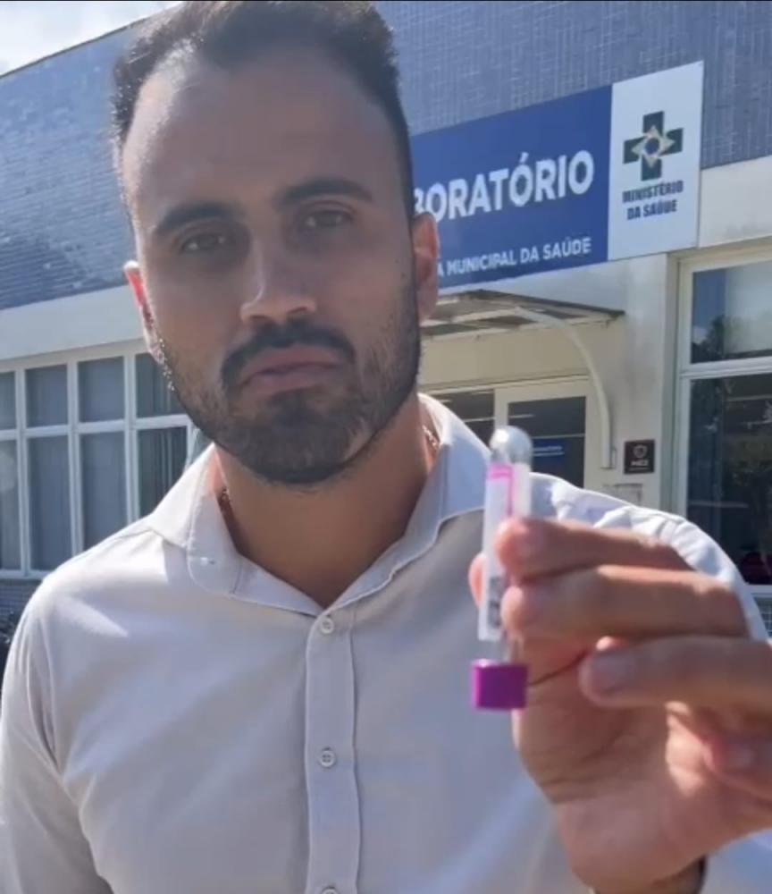 Secretário tentou explica de que foram é feito o trabalho no laboratório - Foto: Reprodução