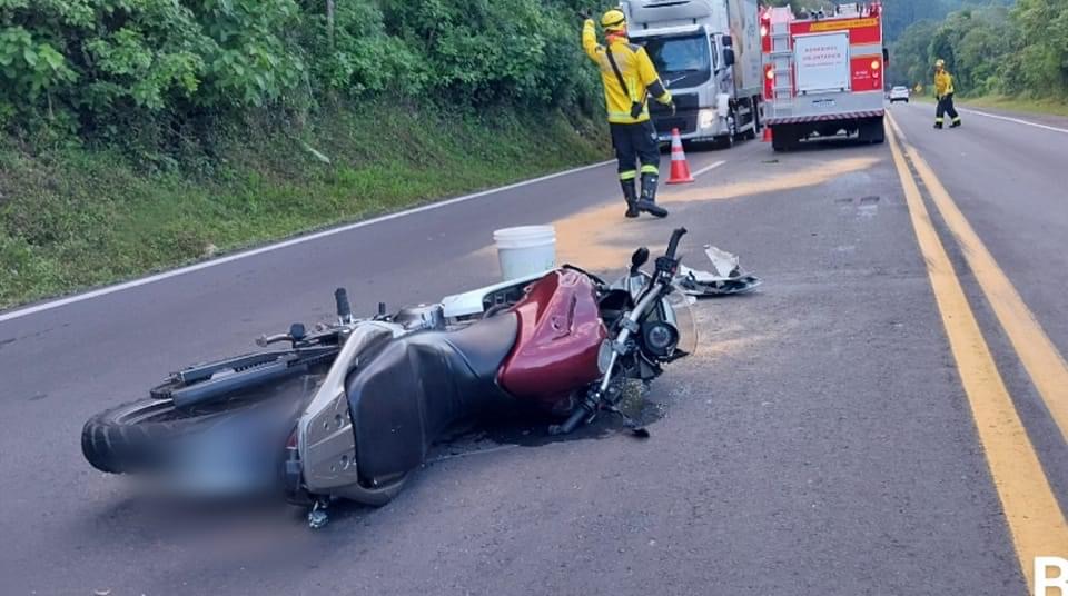 Homem fica ferido em acidente de trânsito no interior de Carlos Barbosa