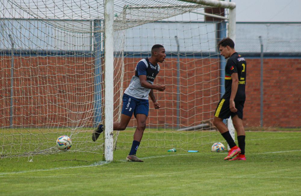 Esportivo vence primeiro jogo-treino de pré-temporada