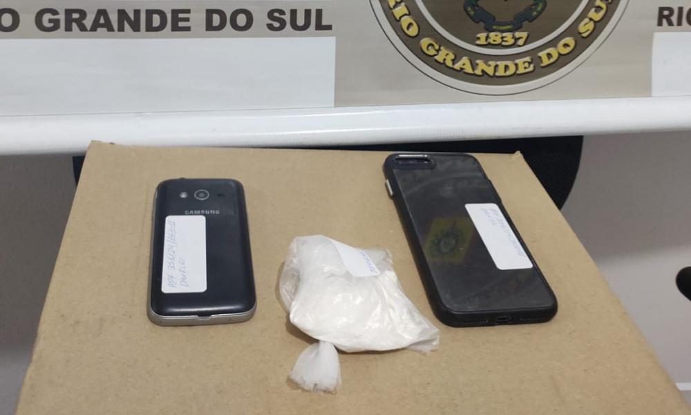 Homem é preso durante tele-entrega de drogas em Farroupilha