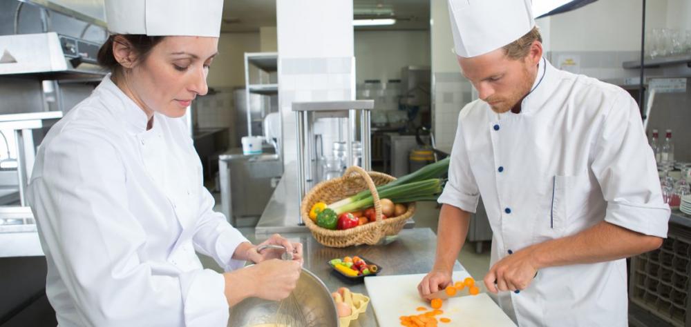 Curso de Auxiliar de Cozinha é uma das ofertas gratuitas do Senac - Foto: Divulgação