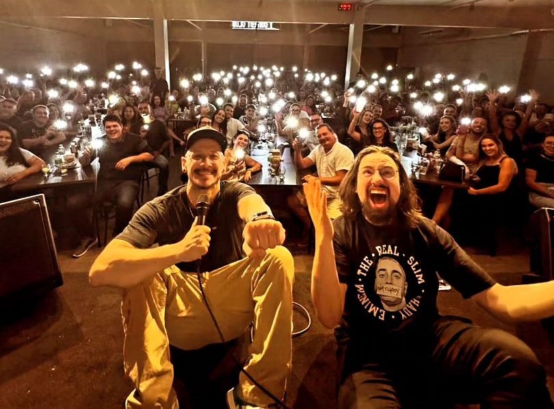 Marcito Castro lotou dois dias seguidos a casa e já tem só 50 ingressos para o show do dia 1º de maio - Foto: Serra Comedy Club/Divulgação