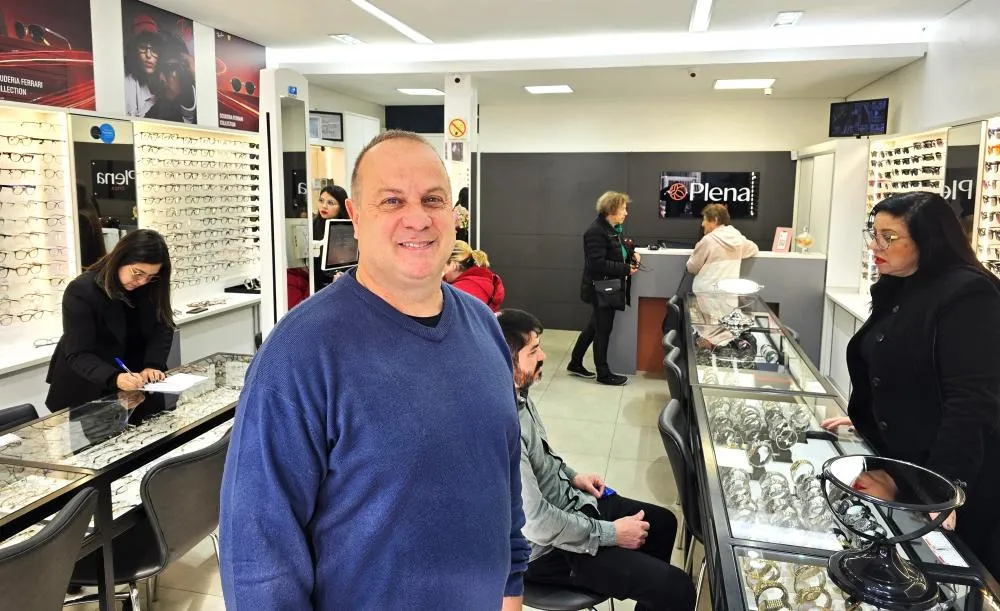 Plena Ótica está com promoções especiais neste Mês dos Namorados - Fotos: NB Notícias