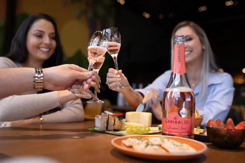 Espumante Garibaldi Prosecco Rosé brilha em concurso na França