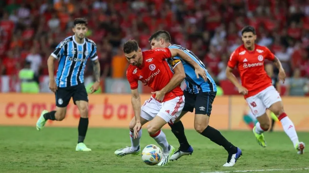 Duelo entre Kanemann e Alario promete no Gre-Nal 441 - Foto:
