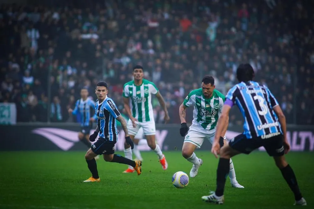 Juventude vence e mantém o Grêmio na zona do rebaixamento