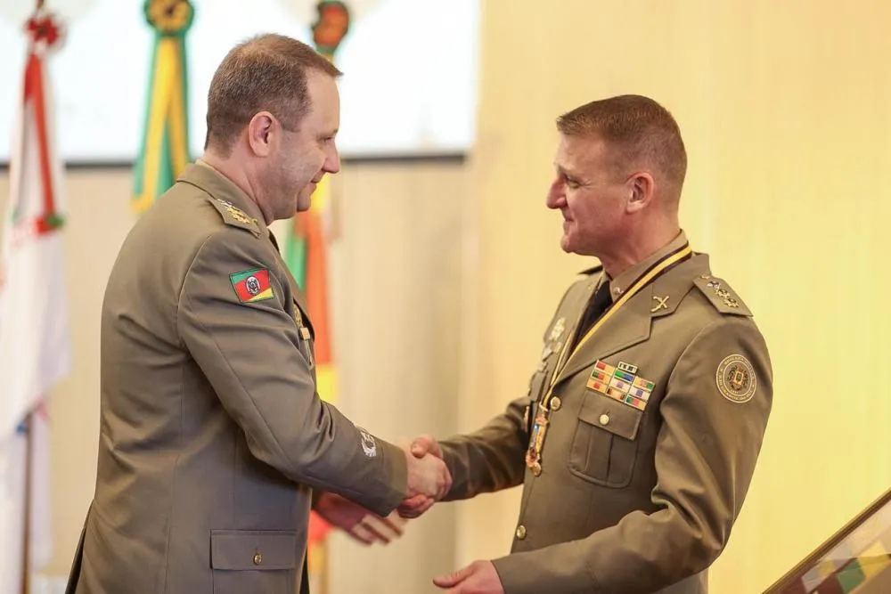 Tenente-coronel Barcellos deixa o comando do 3º BPAT