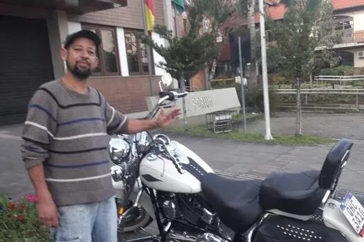 Marcos Vinicius Duarte dos Reis tinha 48 anos e foi encontrado desacordado no banheiro da Praça João Correa - Foto: Divulgação