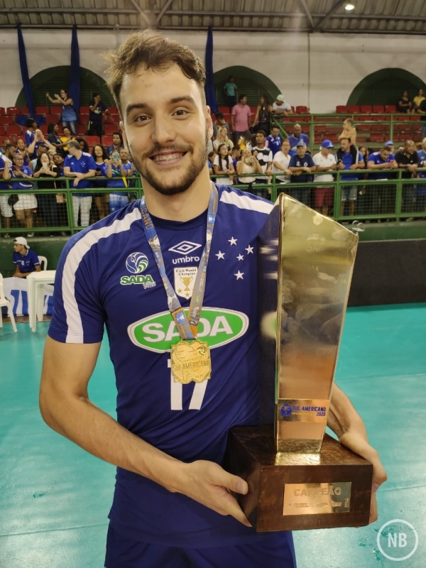 Bento-gonçalvense sagra-se campeão Sul-Americano de Vôlei