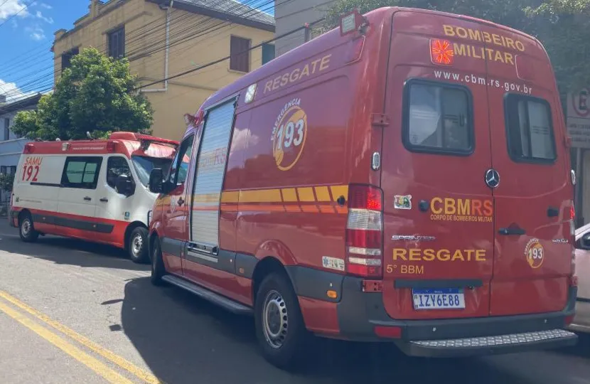 Dois adolescentes ficam feridos em princípio de incêndio em Bento