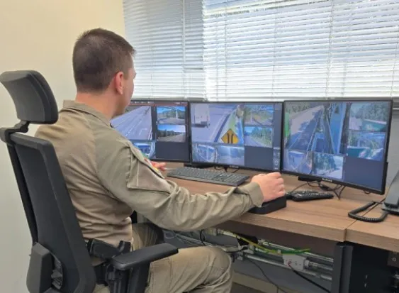 Rodovias com pedágio na Serra agora têm totens com câmeras