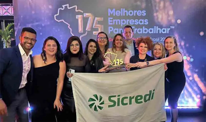 Sicredi é reconhecida como a melhor empresa para trabalhar no Brasil