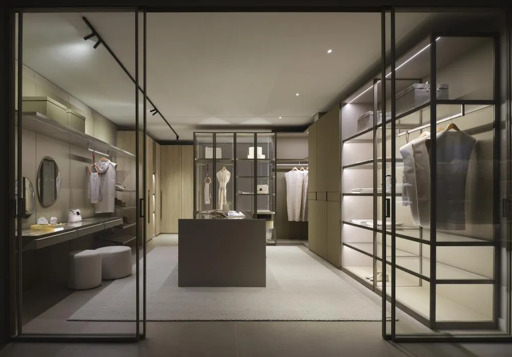 Dell Anno retorna a Bento Gonçalves com uma loja moderna e sofisticada