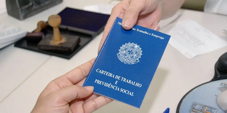 Empresa abre 10 vagas de auxiliar de produção em Garibaldi